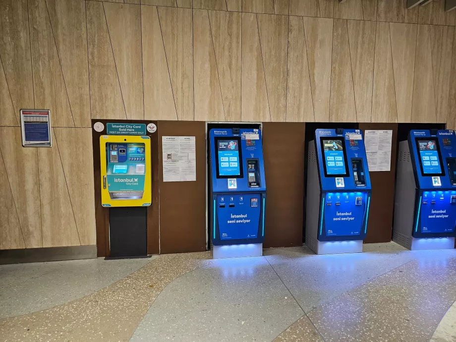 Machines bleues - Istanbulkart, jaune-turquoise pour Istanbul City Card