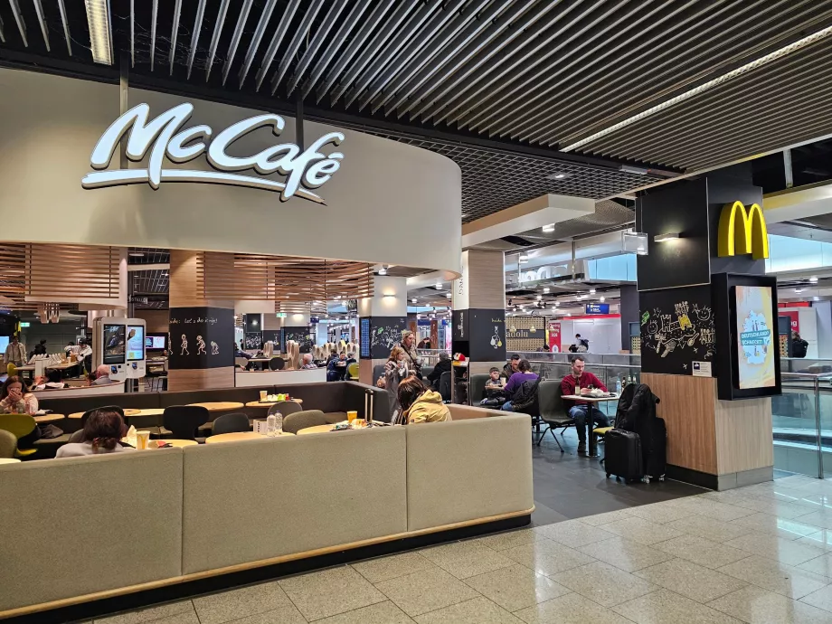 McDonald's dans l'espace public