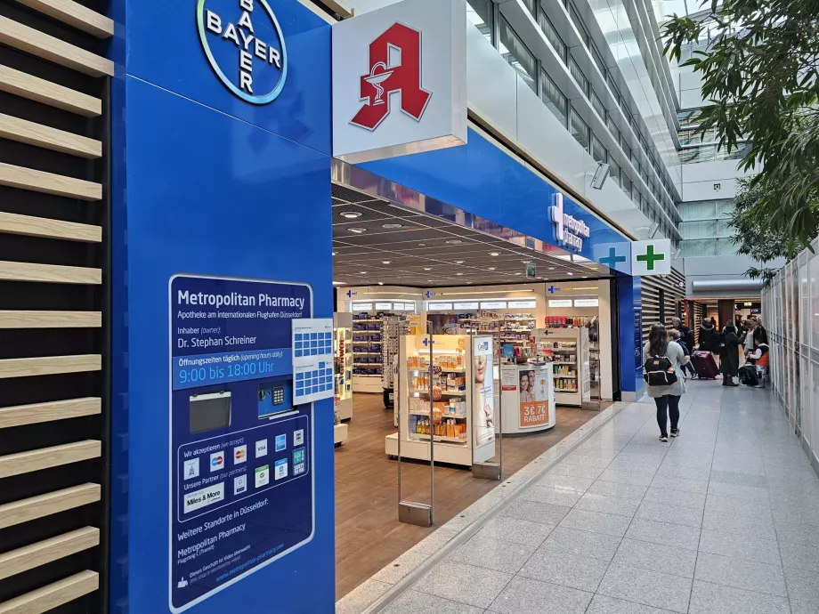 Pharmacie dans la partie publique