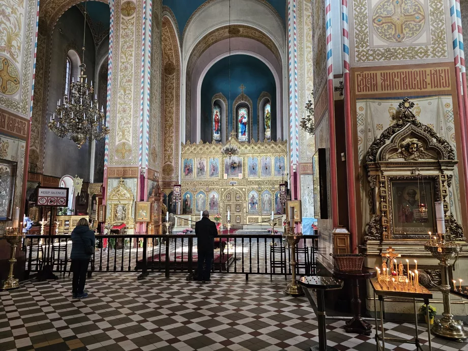 Intérieur de la cathédrale Alexandre Nevski