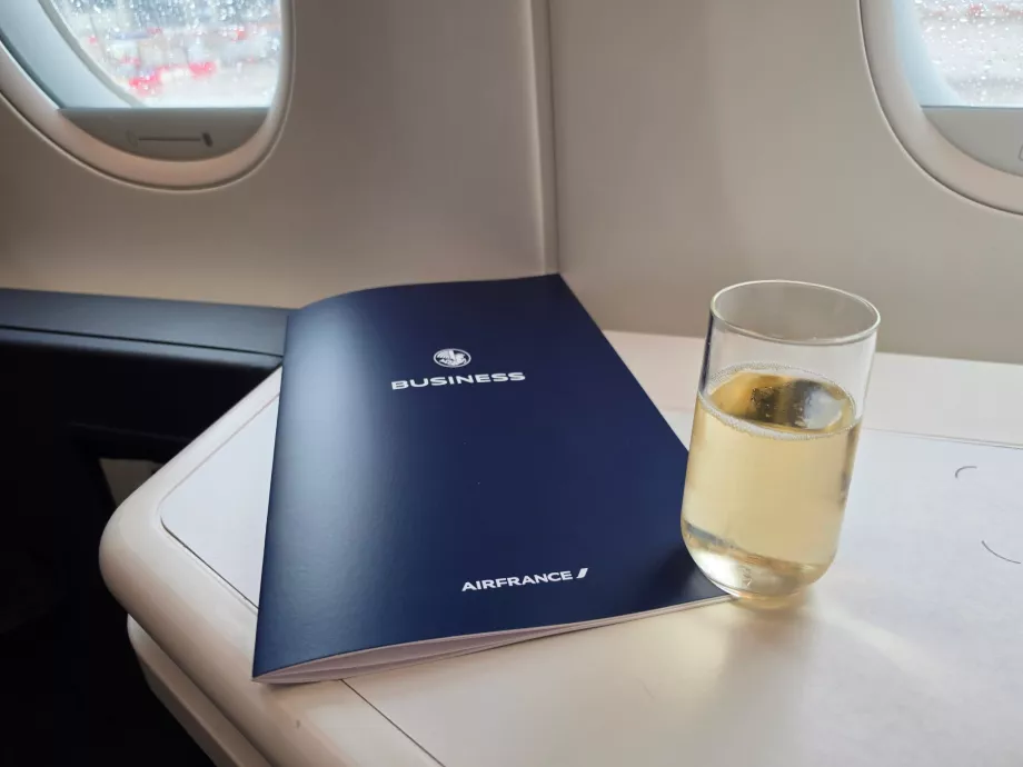 Menu et boisson de bienvenue