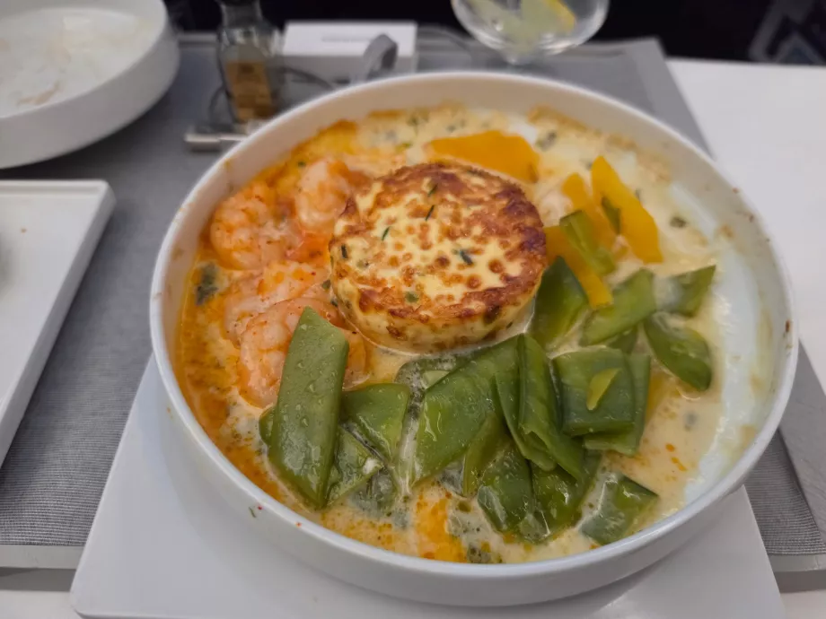 Déjeuner : plat principal, crevettes et saumon