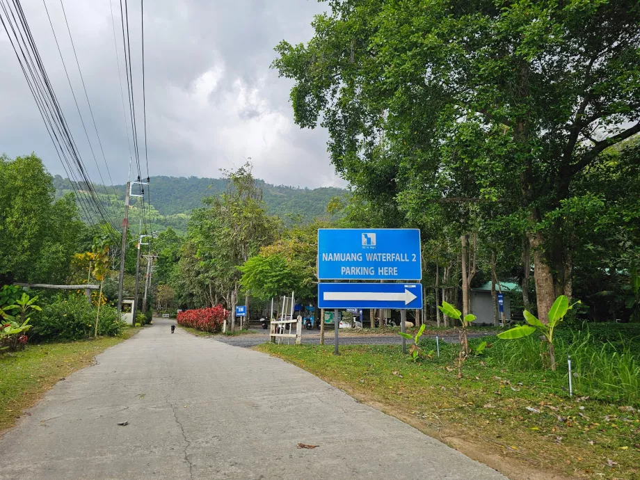 Direction Chute d'eau de Namuang 2