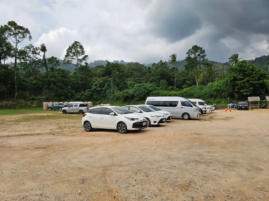 Stationnement sous les pierres de recouvrement