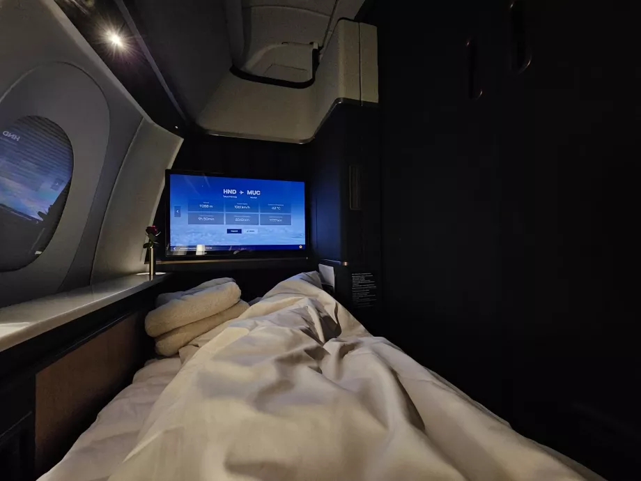 Canapé déplié en lit