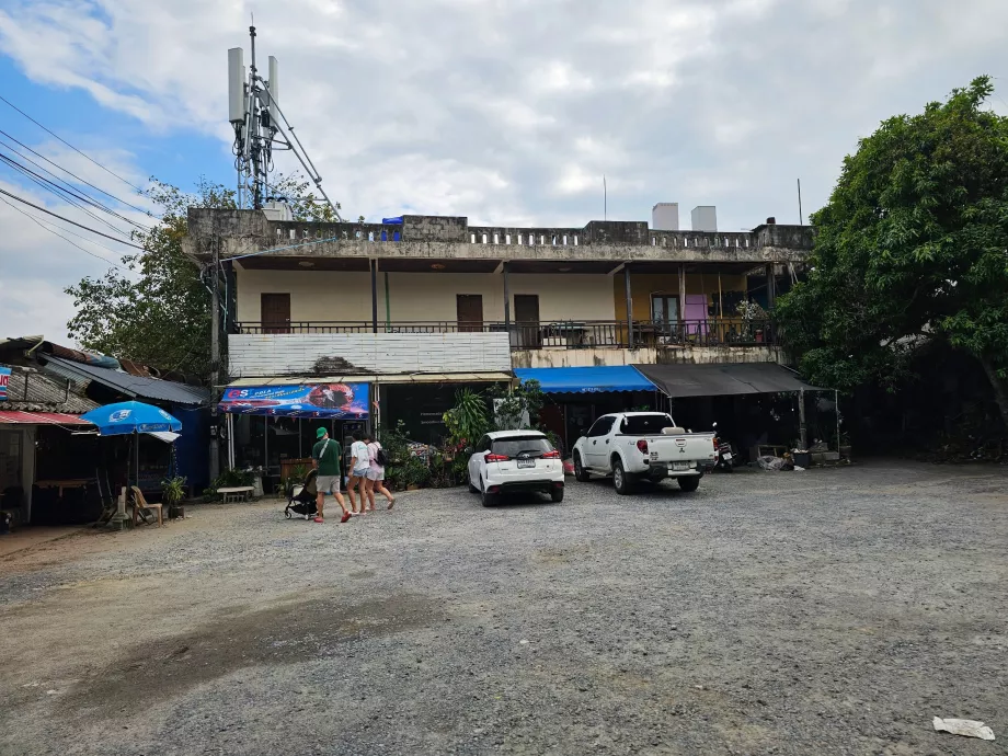 Parking à Hin Ta Hin Yai