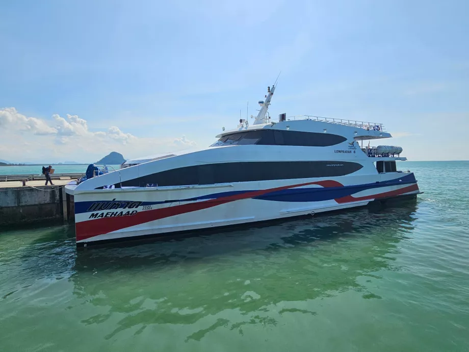 Catamaran Lomprayah