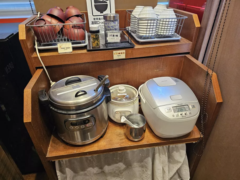 Petit déjeuner - riz et soupe miso