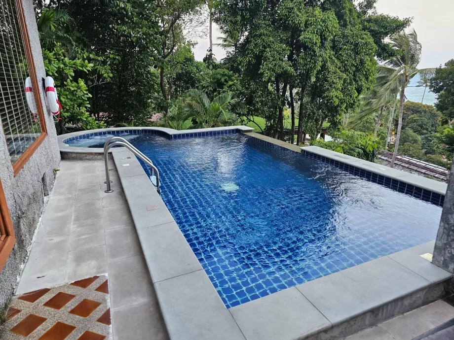 Piscine privée dans notre villa