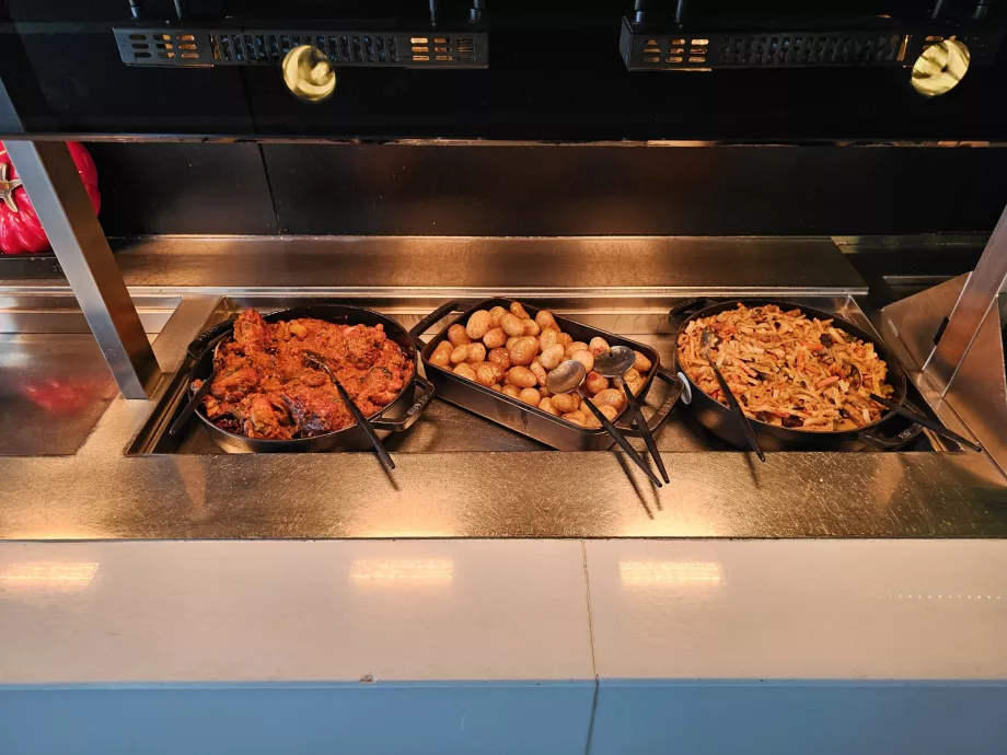 Repas chauds pendant les déjeuners