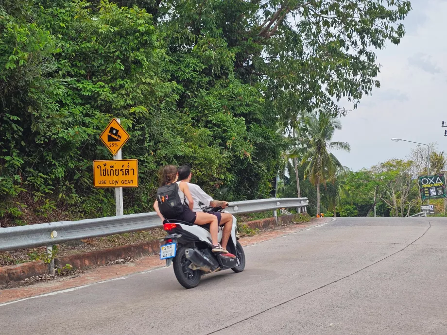 Voyager en scooter autour de Koh Phangan