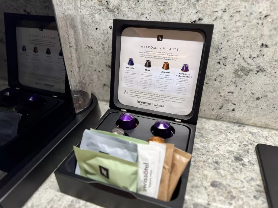 Café Nespresso dans la chambre