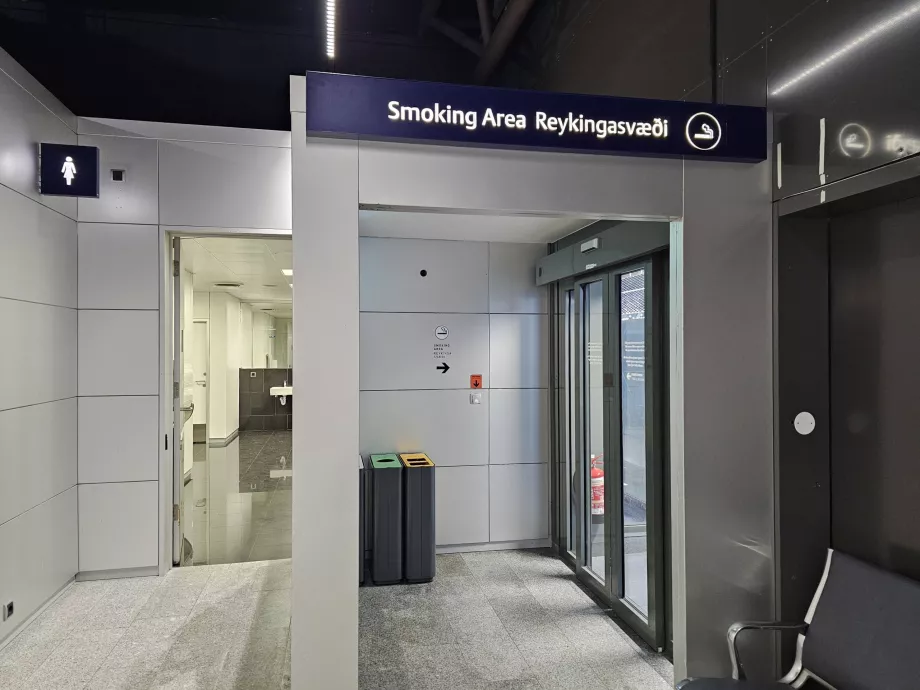 Chambres fumeurs après contrôle de sécurité