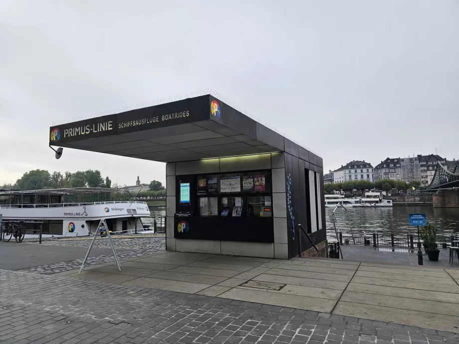 Quai des bateaux de croisière