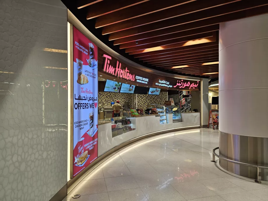 Tim Hortons, mezzanine, partie publique
