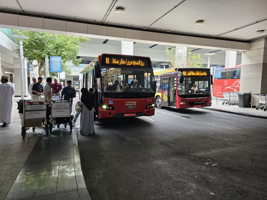 Bus des lignes 8 et A1