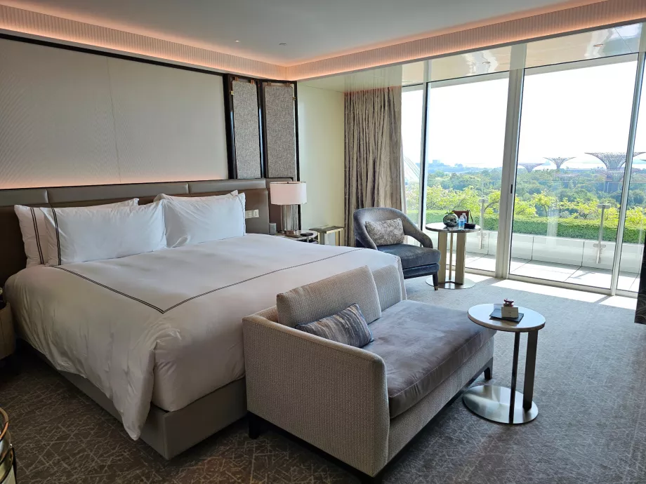 Chambre avec balcon et vue