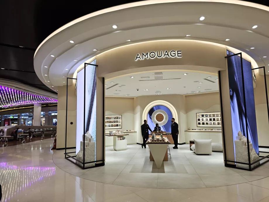 Magasin de cosmétiques, zone de transit