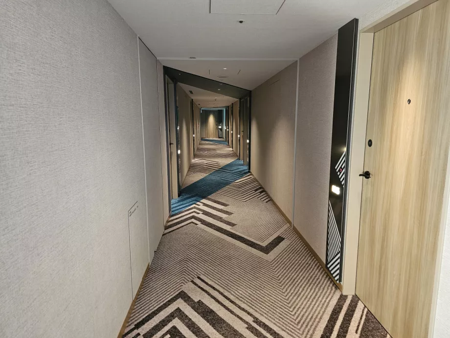 Couloir avec chambres