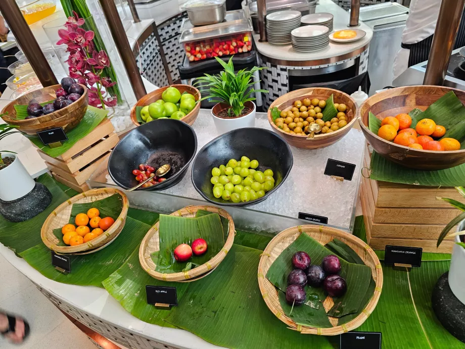 Petit-déjeuner au restaurant Rise