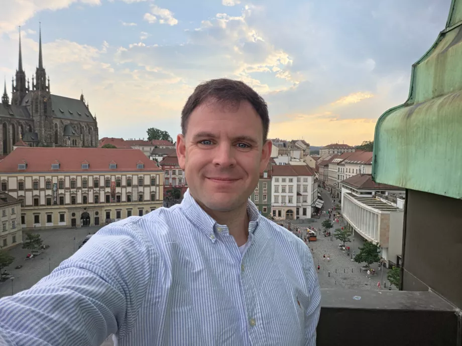 Moi sur le balcon de la tour