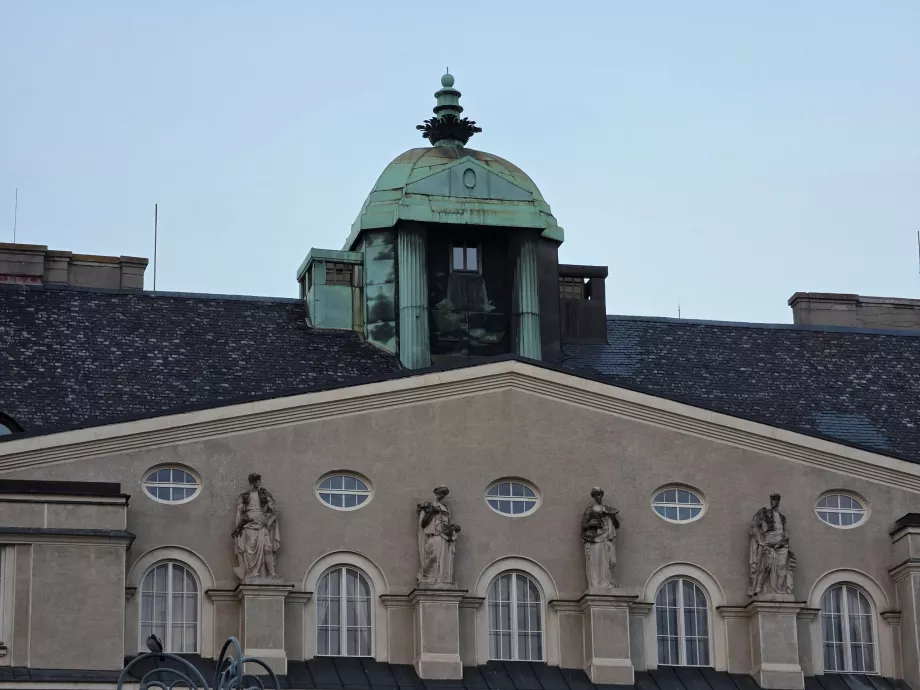 La suite Onyx Tower est située dans cette tour et en dessous
