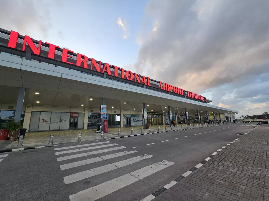 Terminal international 3