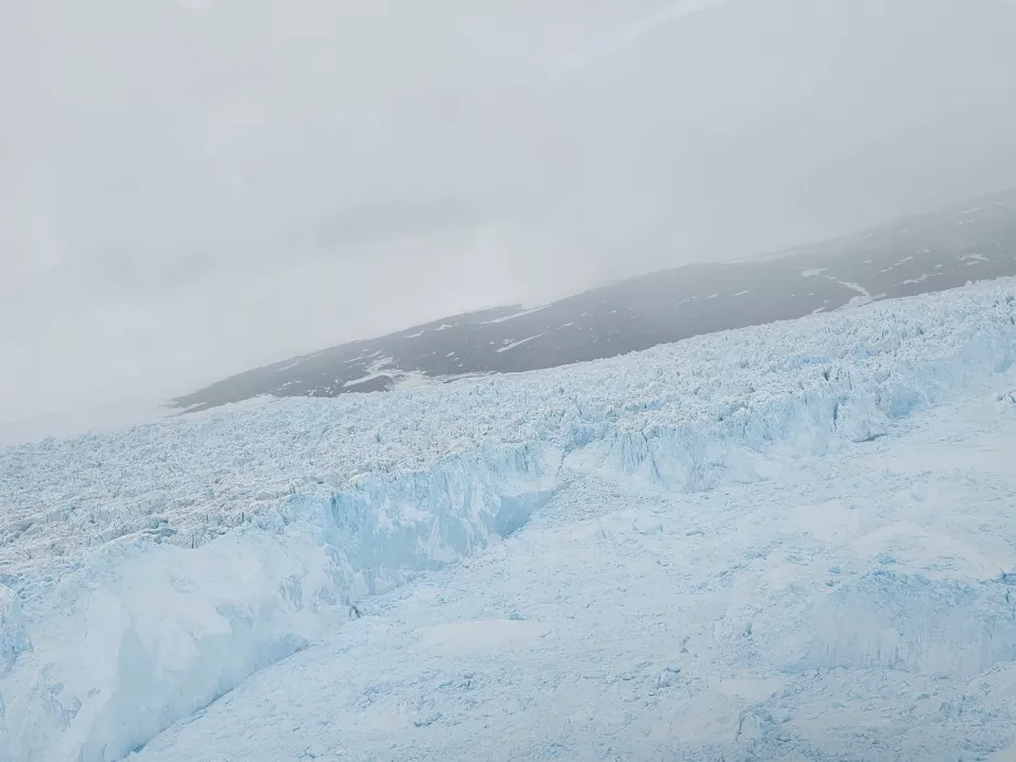 Glacier de Kangia depuis un hélicoptère
