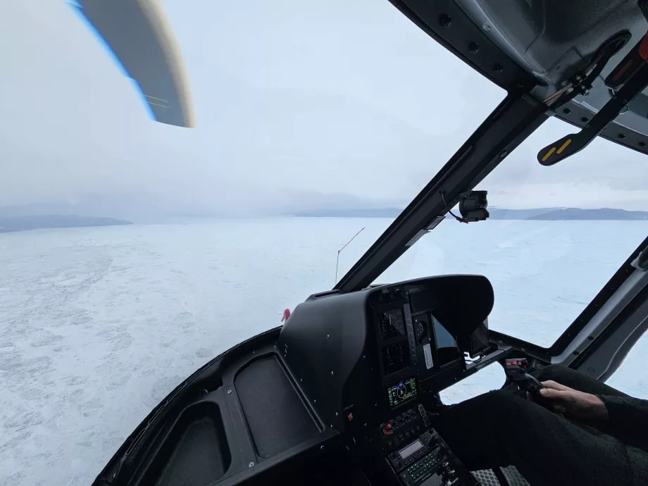 Cockpit d'hélicoptère, Kangia Helicopter Tour
