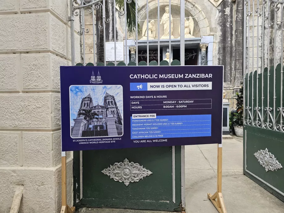 Entrée à la cathédrale