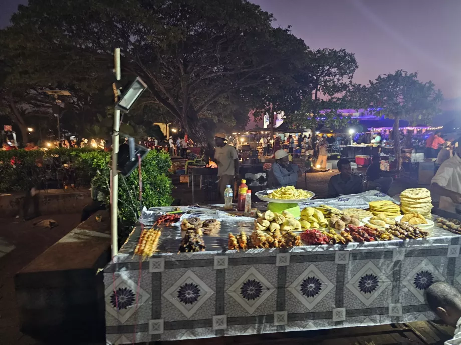 Marché nocturne de Forodhani