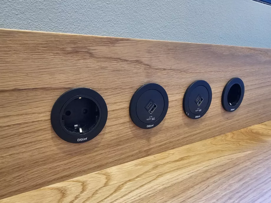 Prises pour charger les appareils électroniques