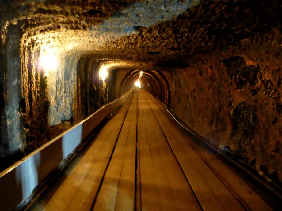 Salzwelten, Photo : Hiroki Ogawa – « Christina Stollen Salzwelten Hallstatt Autriche », Wikimedia Commons, CC BY 3.0