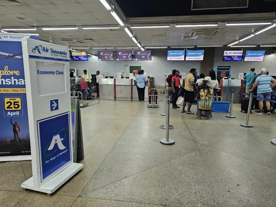 Enregistrement à l'aéroport de Dar es Salaam