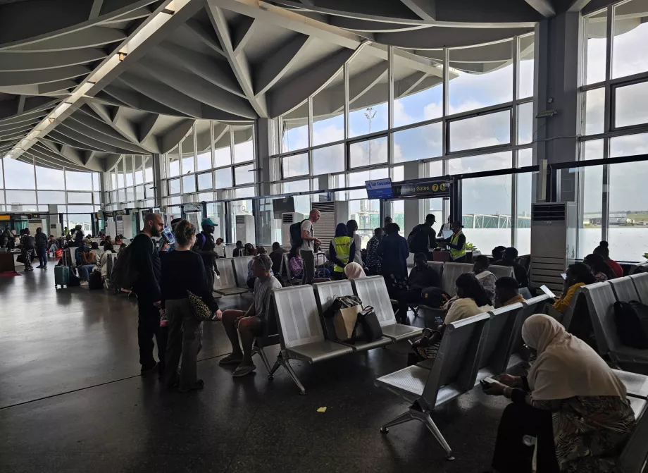 Portes d'embarquement, Terminal 2