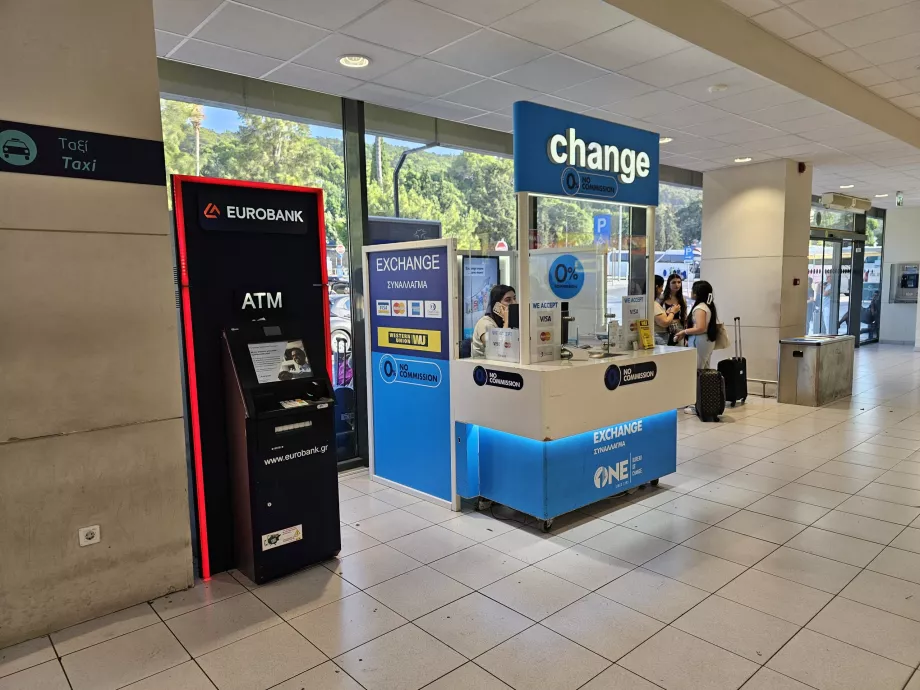 Bureau de change et distributeur automatique de billets Eurobank