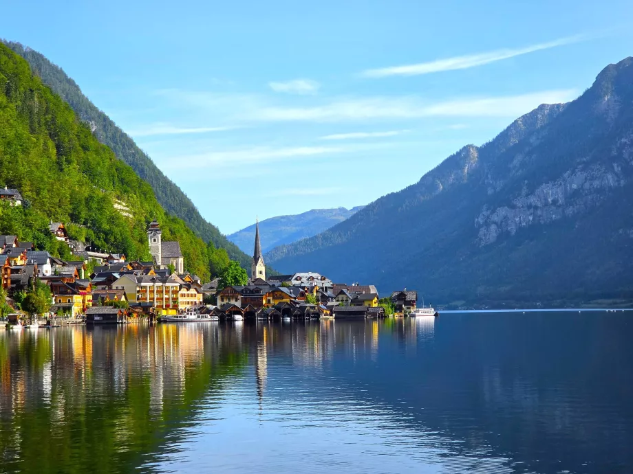 Vue sur Hallstatt depuis l'arrêt de bus « Lahn »