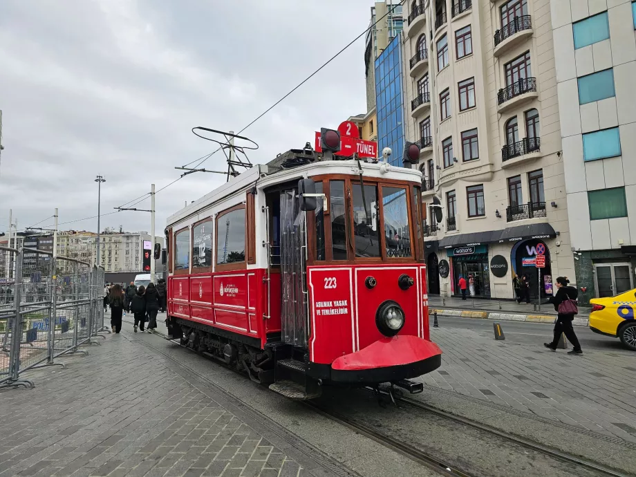 Taksim historique - Tramway Tünel