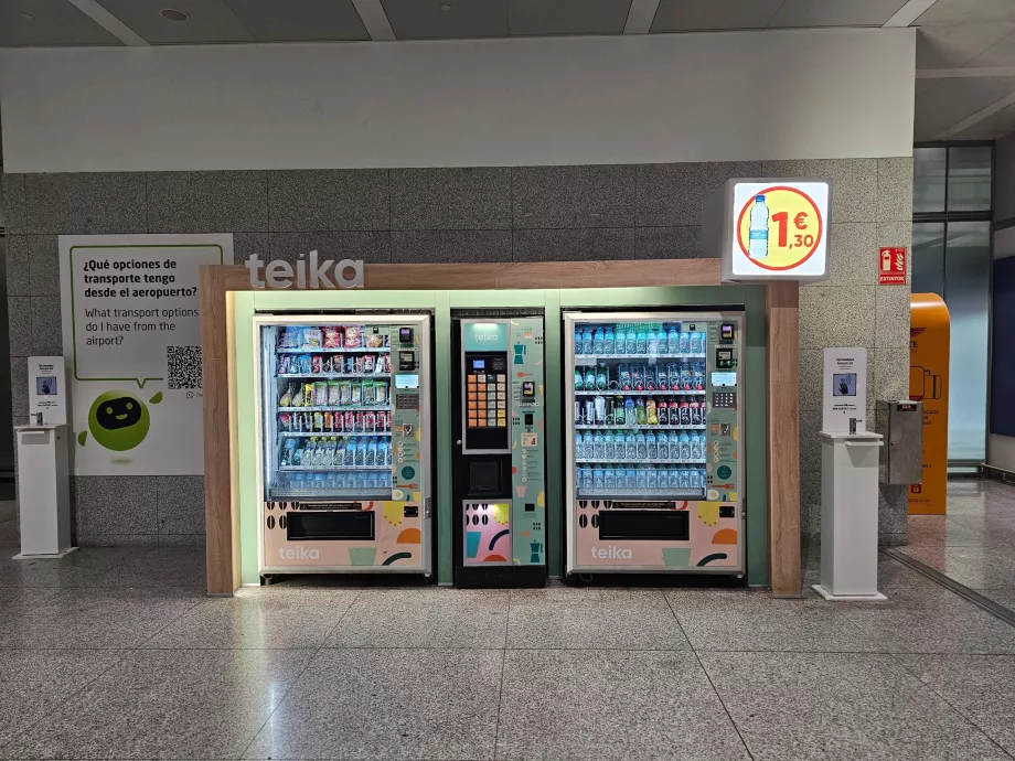 Distributeurs automatiques de boissons, de sandwichs et de friandises