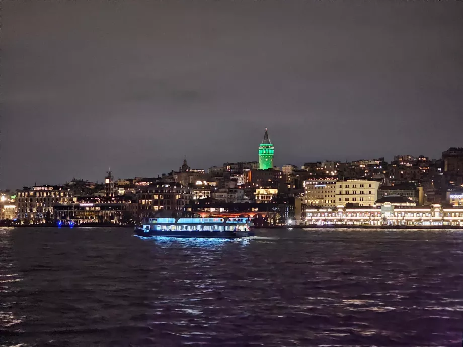 Croisière nocturne en ferry