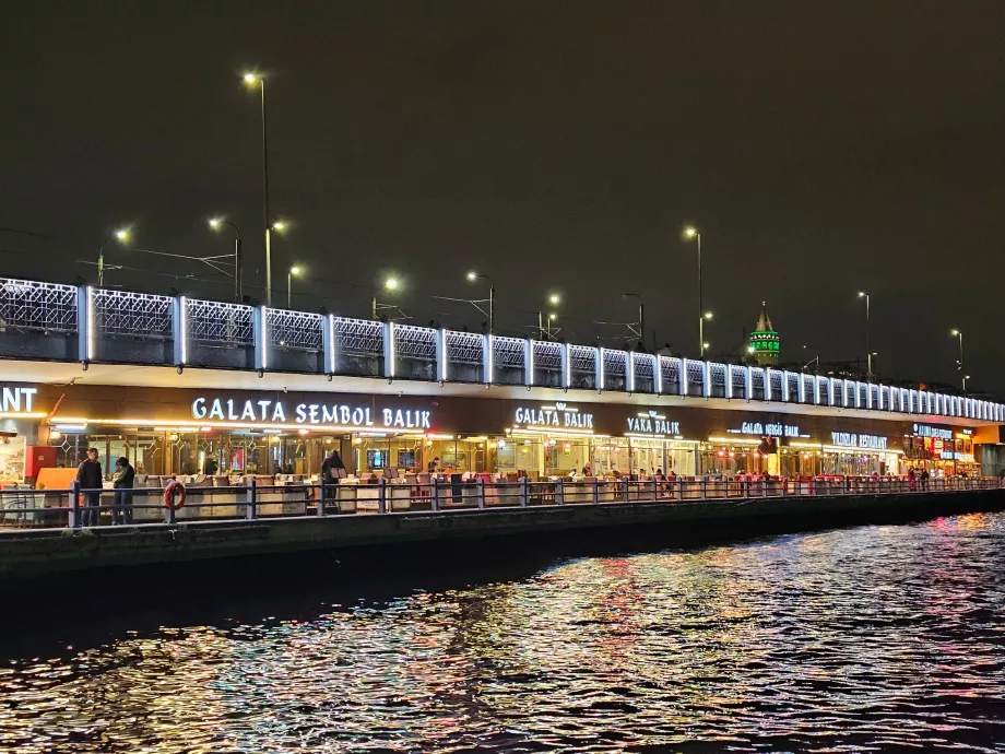 Pont de Galata la nuit