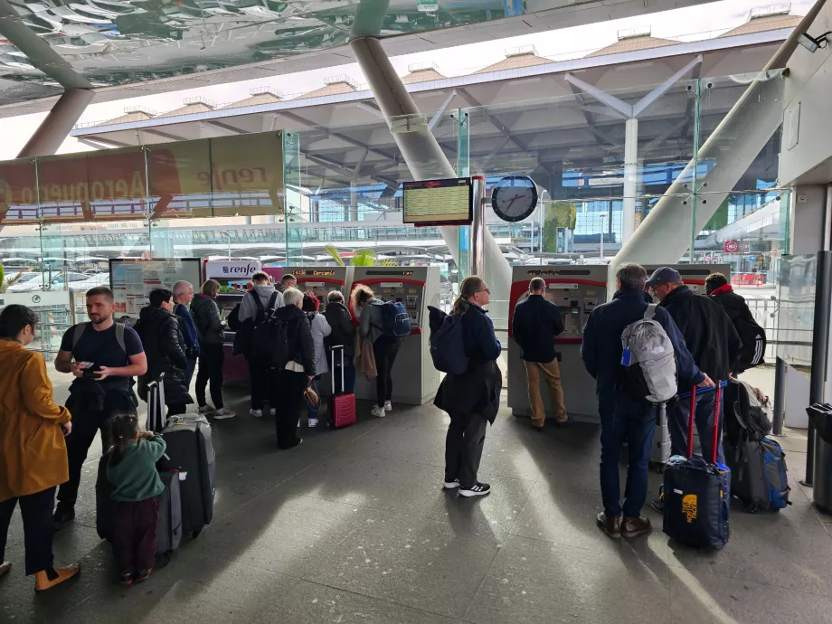 Distributeurs automatiques de billets RENFE