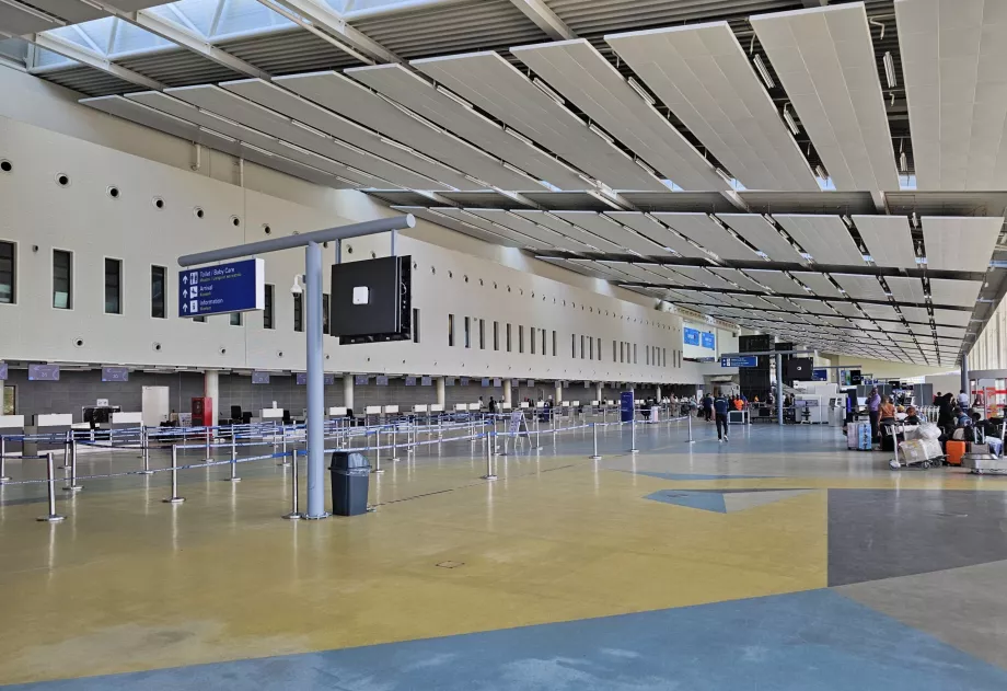 Terminal 3, comptoirs d'enregistrement