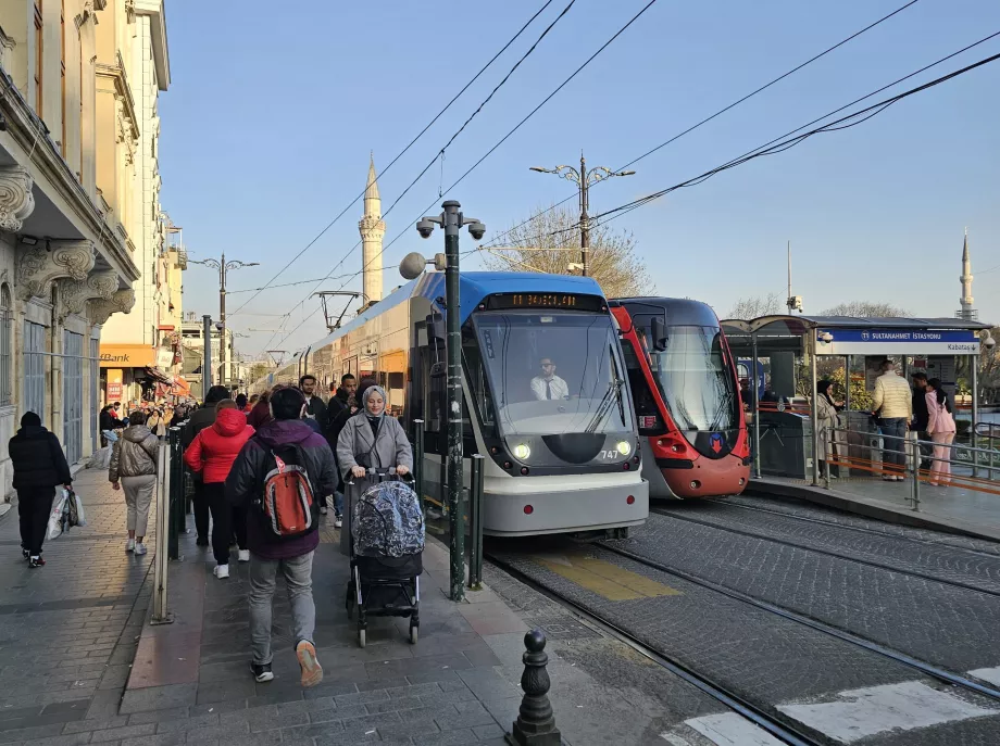Arrêt de tramway à la Mosquée bleue