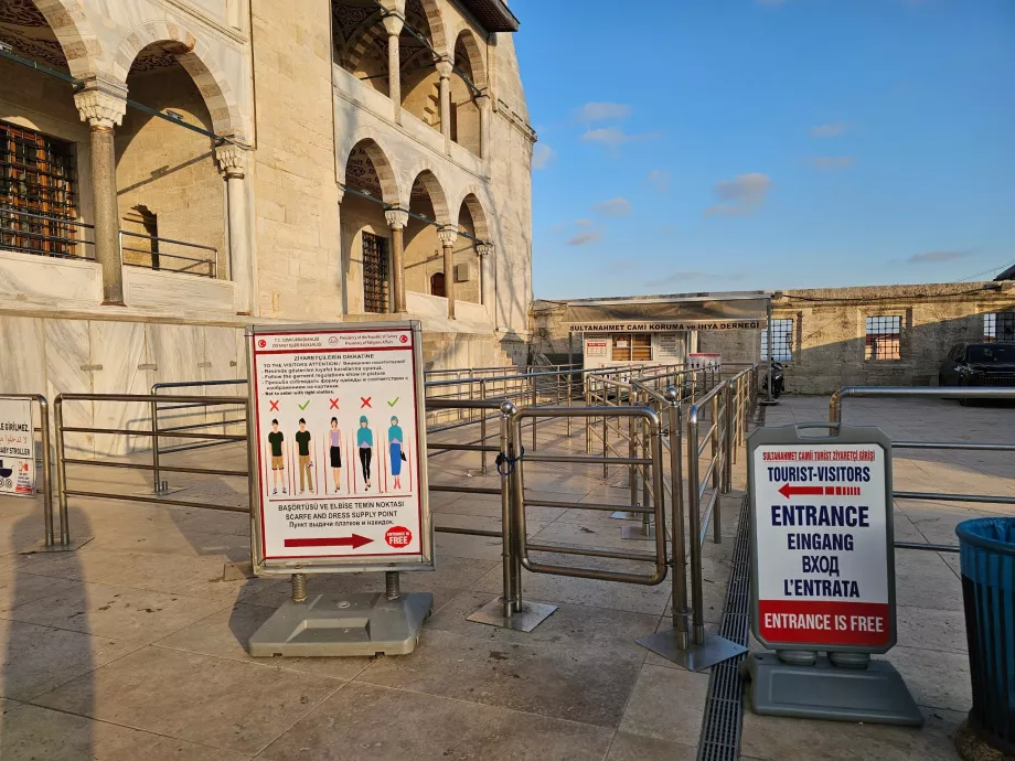 Mosquée bleue, entrée pour les touristes
