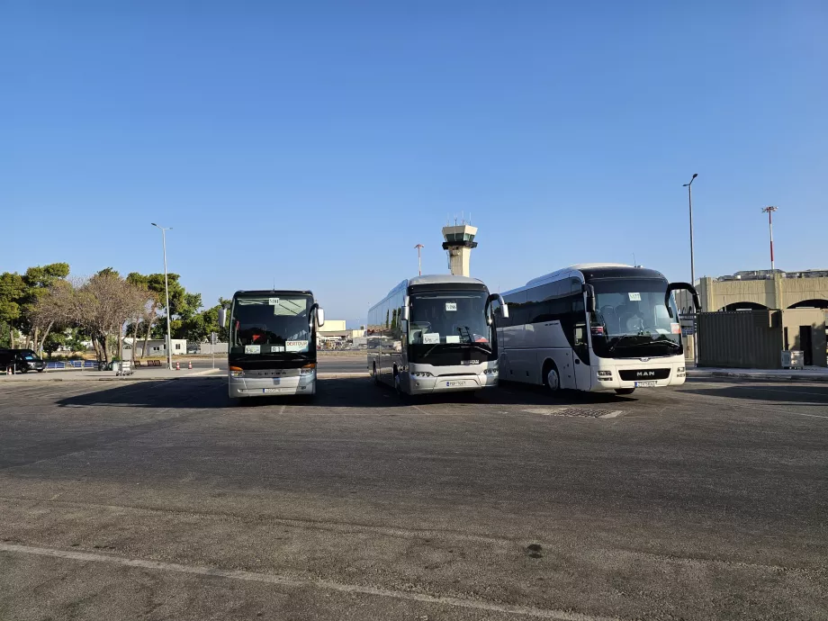 Arrêts de bus touristiques