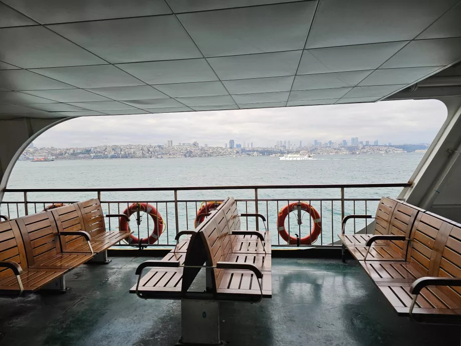 Pont extérieur du ferry