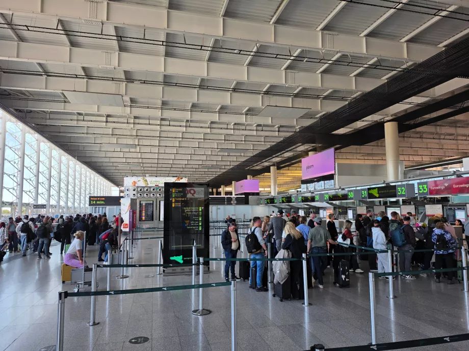 Comptoirs d'enregistrement, Terminal A