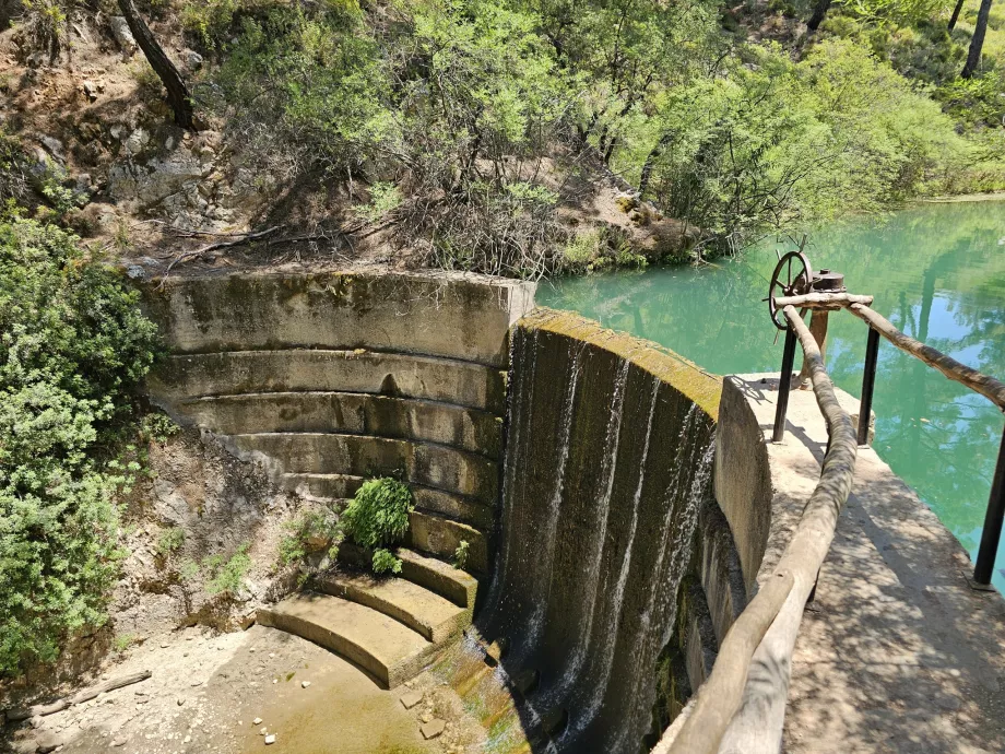 Barrage de Seven Springs