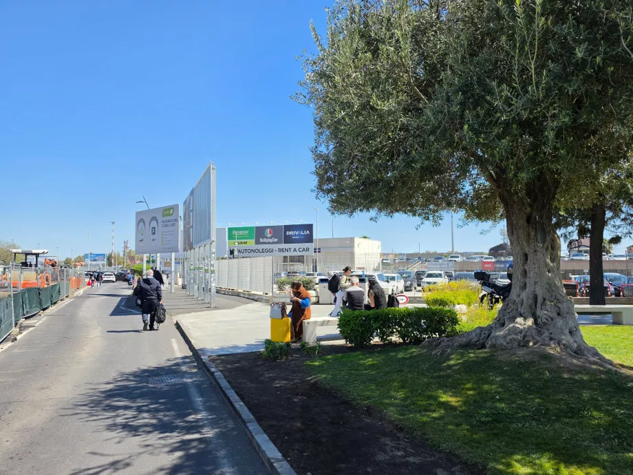 Passerelle vers les locations de voitures